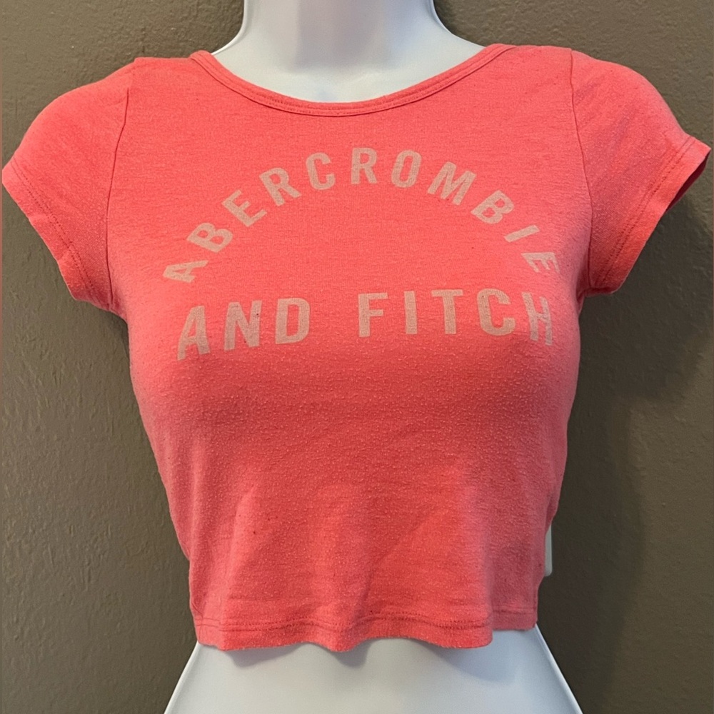 Abercrombie and Fitch crop baby tee